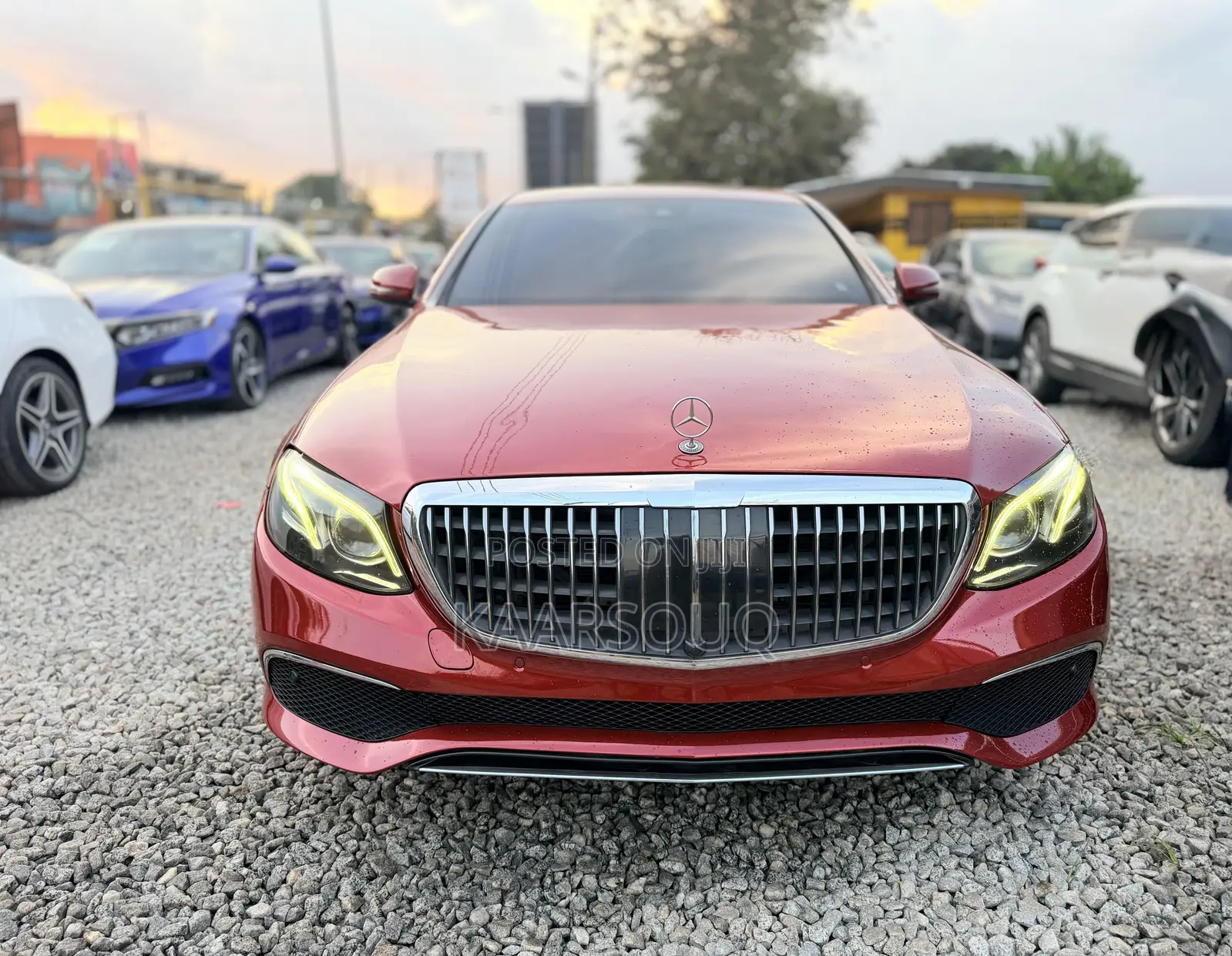 Mercedes-Benz E300 2018 Red