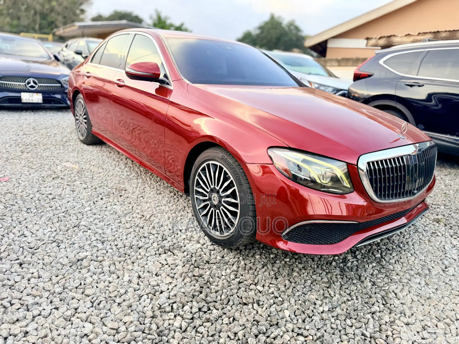 Mercedes-Benz E300 2018 Red