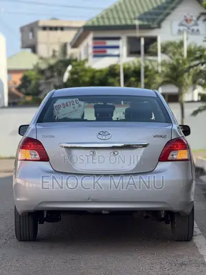 Toyota Yaris 1.5 Automatic 2009 Silver