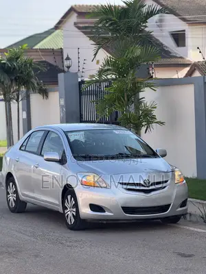 Toyota Yaris 1.5 Automatic 2009 Silver