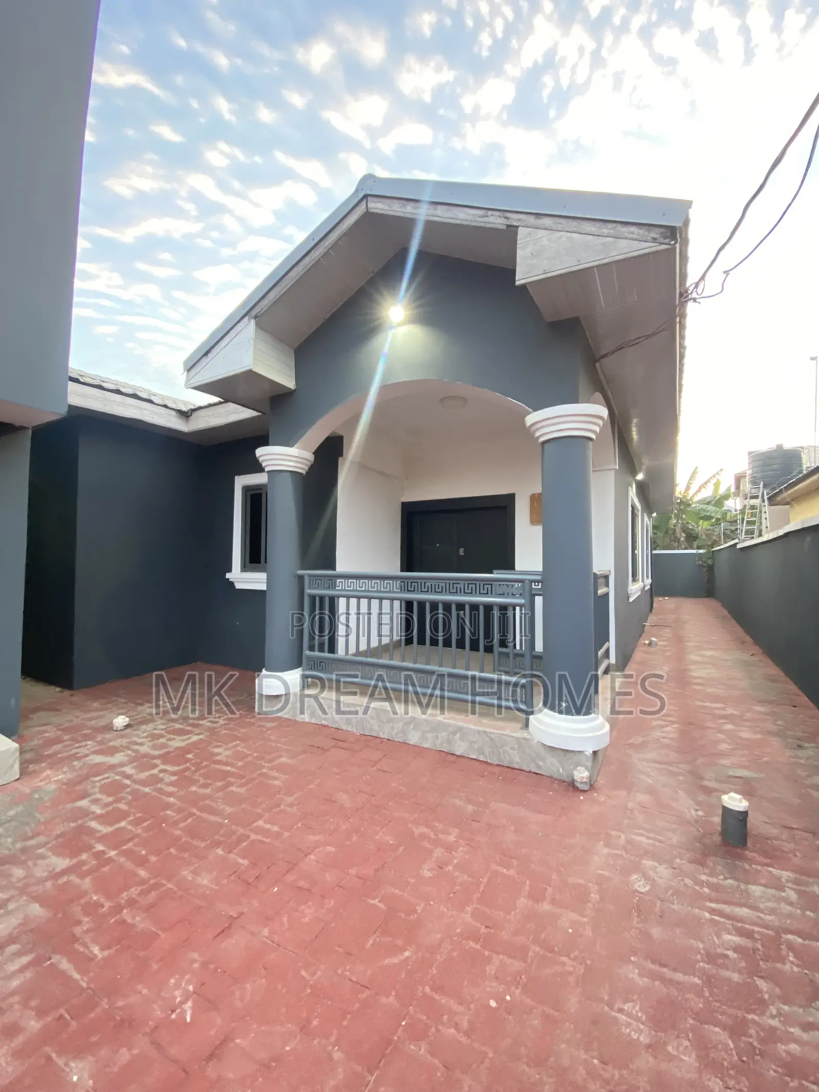 3bdrm House in Ashaley Botwe for rent