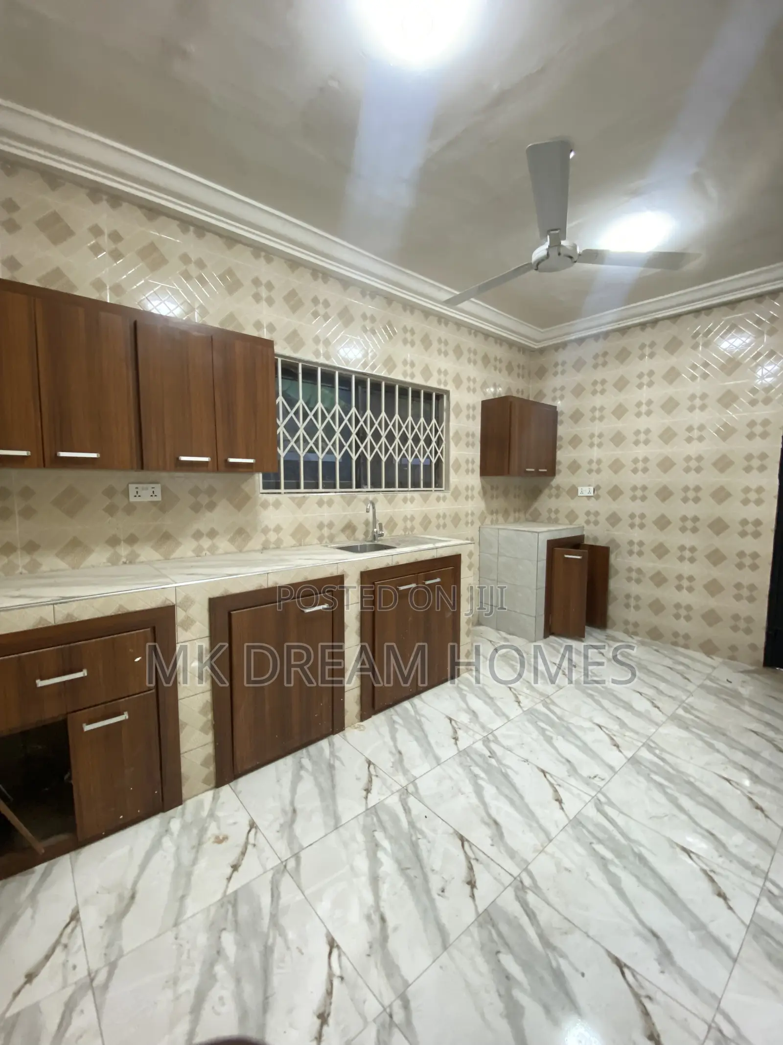 3bdrm House in Ashaley Botwe for rent