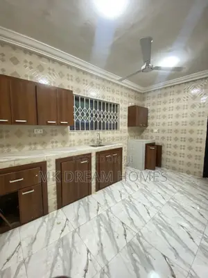 3bdrm House in Ashaley Botwe for rent