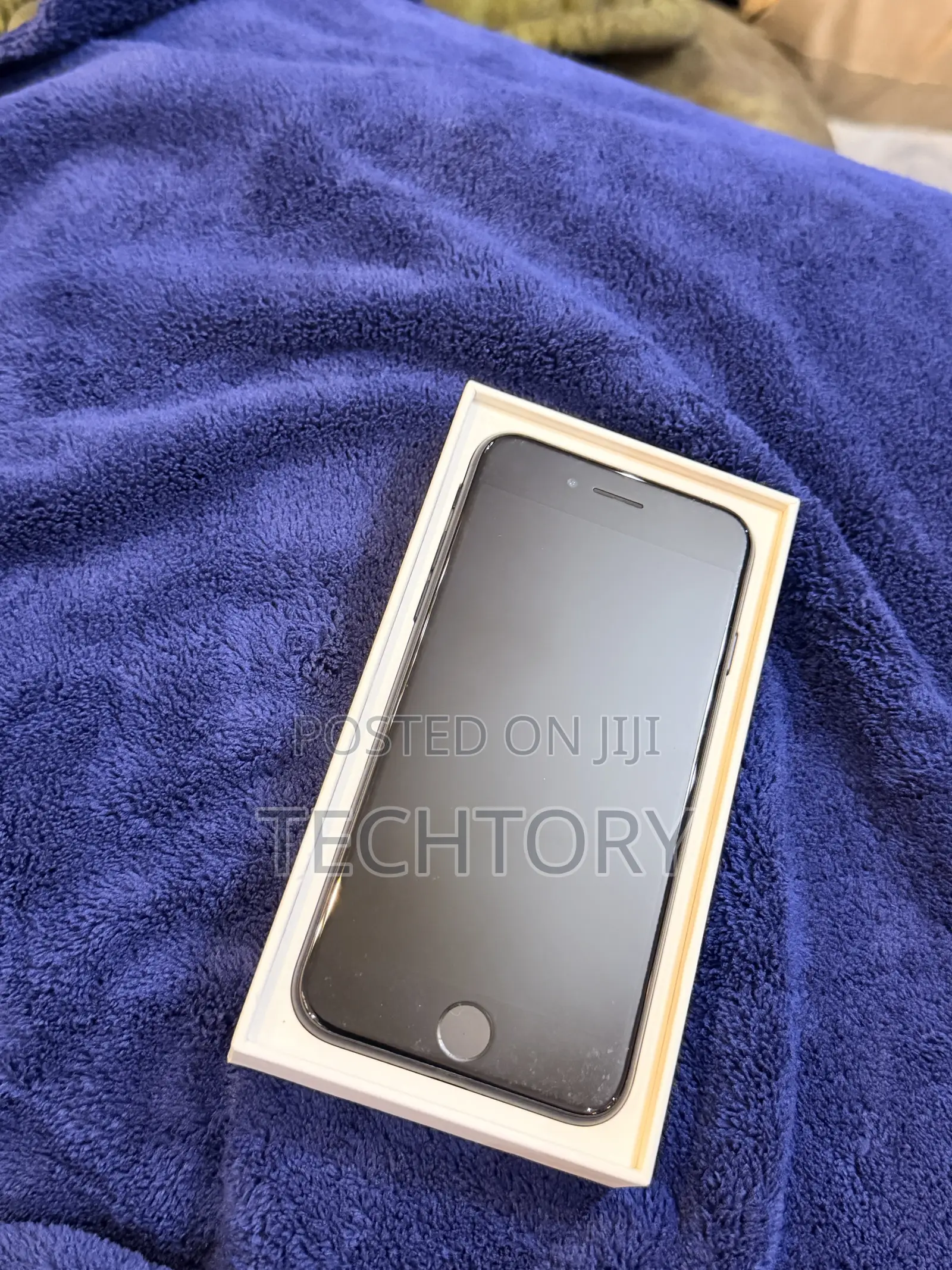 Apple iPhone SE (2022) 64 GB Black