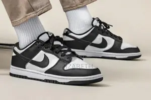 Nike Dunk Low - (Panda Dunks)