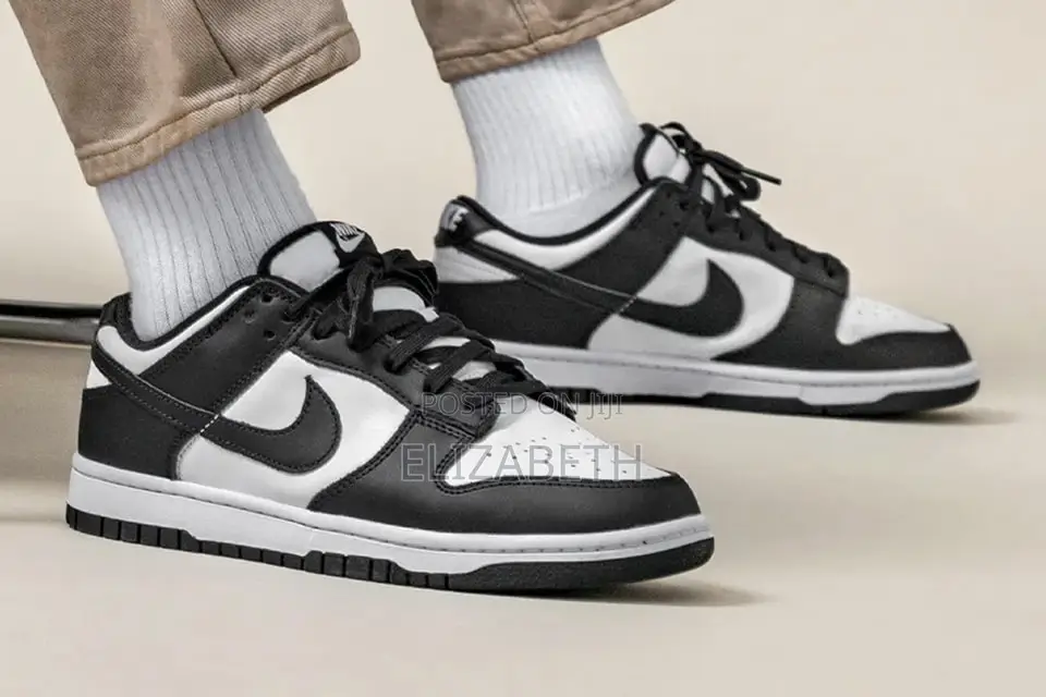 Nike Dunk Low - (Panda Dunks)