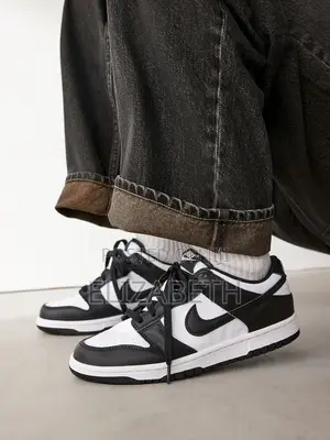 Nike Dunk Low - (Panda Dunks)
