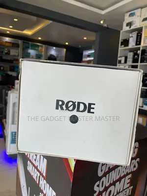 Rode NT1 Signature Series Large Diaphragm Condenser Microphone
