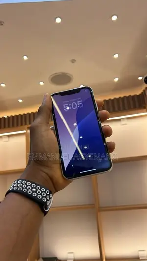 Apple iPhone 11 64 GB White