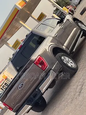 Ford F-150 2022 Gray