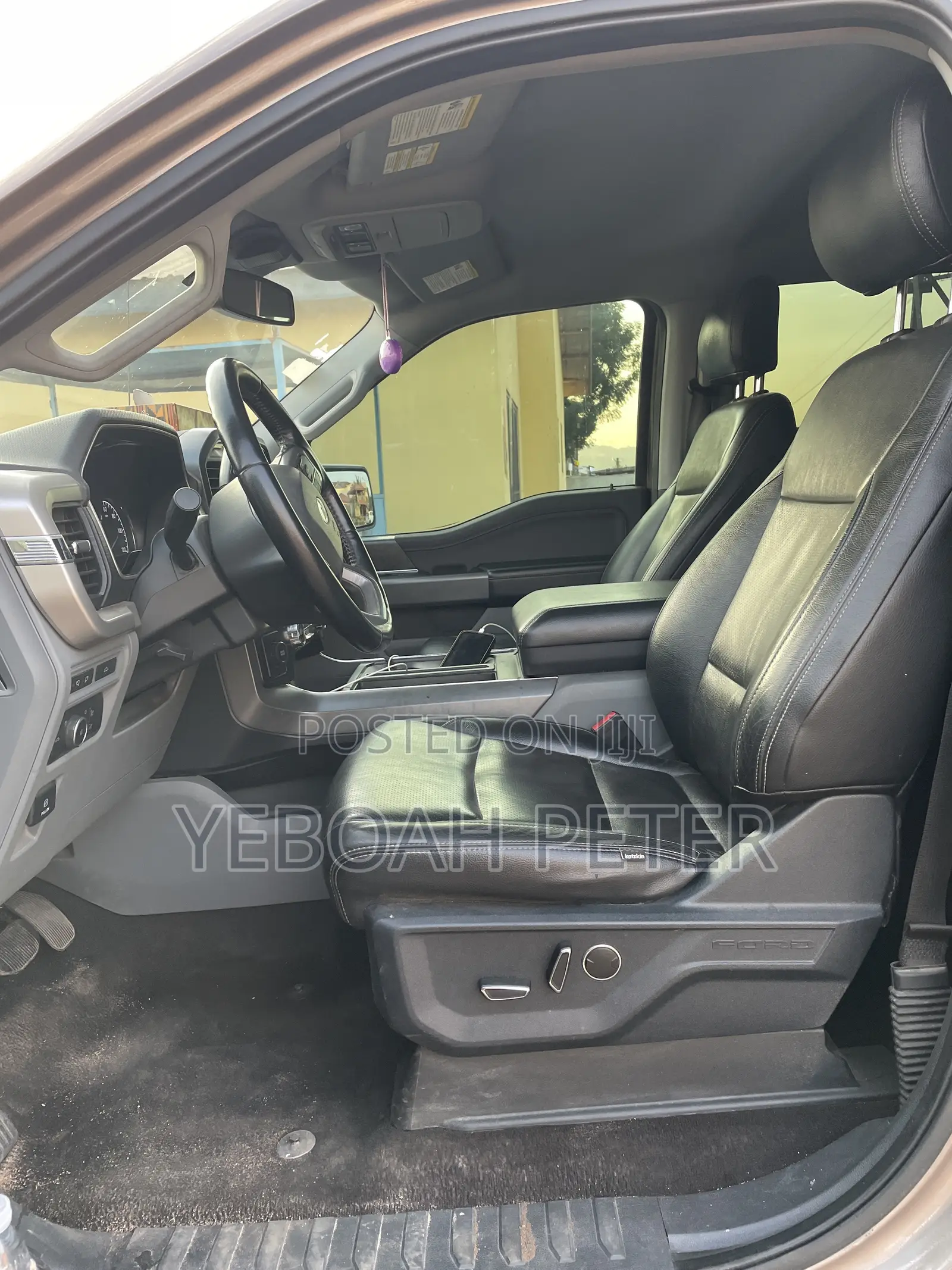 Ford F-150 2022 Gray