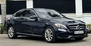Mercedes-Benz C300 Luxury 4matic Sedan AWD (2.0L 4cyl 7A) 2017 Blue