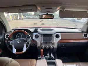 Toyota Tundra 2015 Red