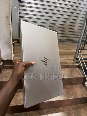 New Laptop HP Envy 17 16GB Intel Core i5 SSD 512GB