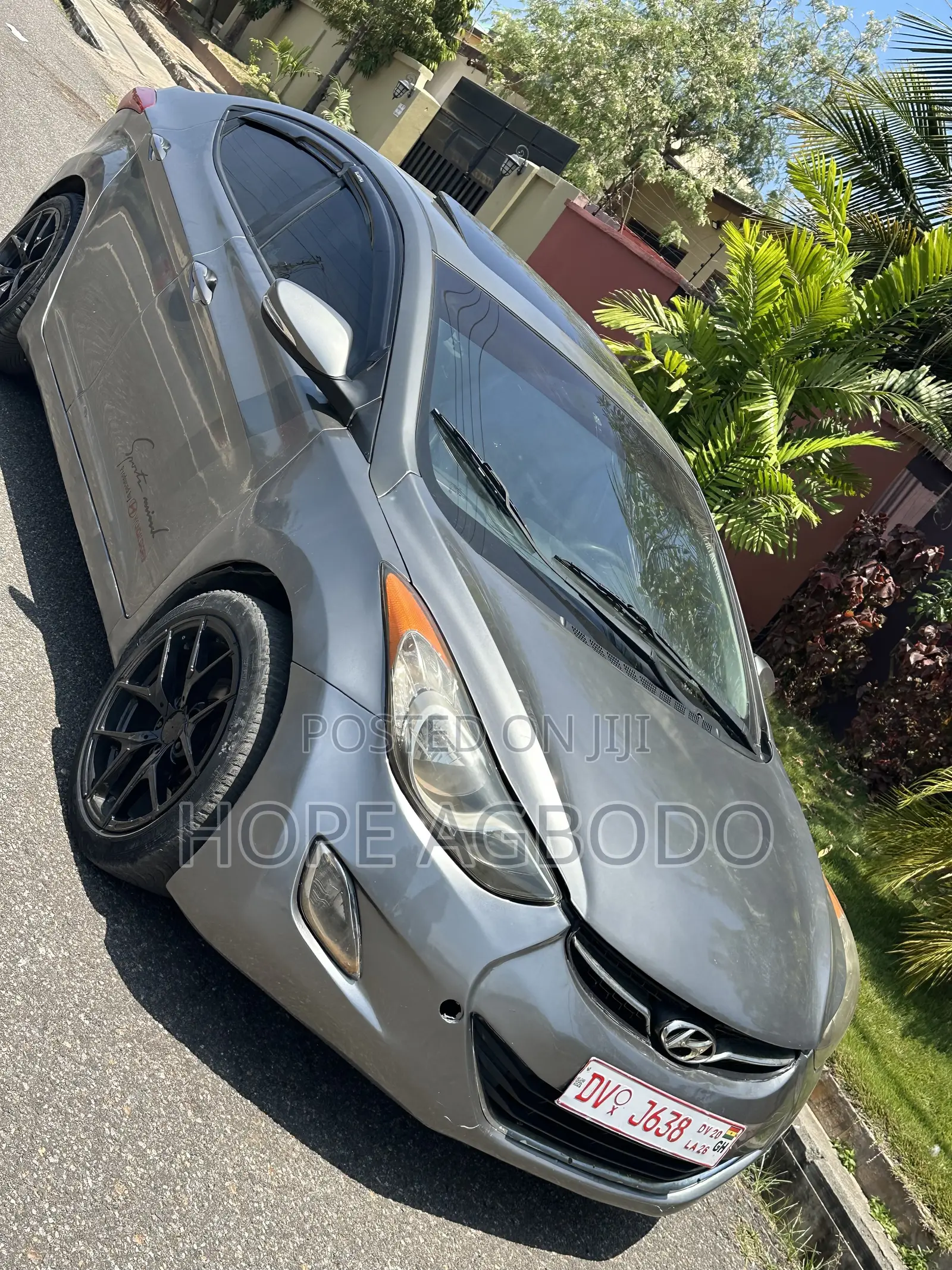 Hyundai Elantra Limited Sedan FWD (1.8L 4cyl 6A) 2013 Gray