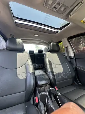 Hyundai Elantra Limited Sedan FWD (1.8L 4cyl 6A) 2013 Gray