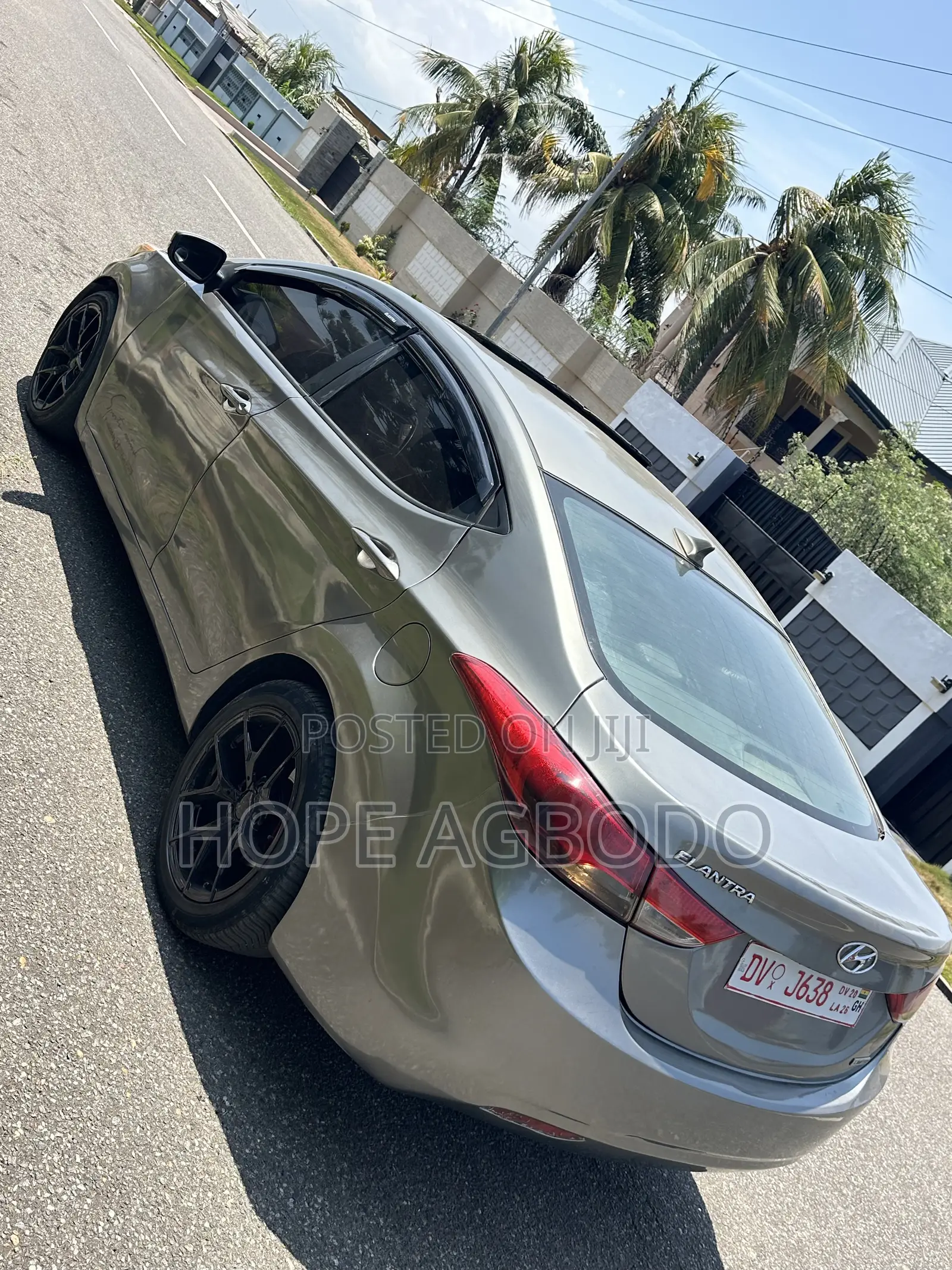Hyundai Elantra Limited Sedan FWD (1.8L 4cyl 6A) 2013 Gray