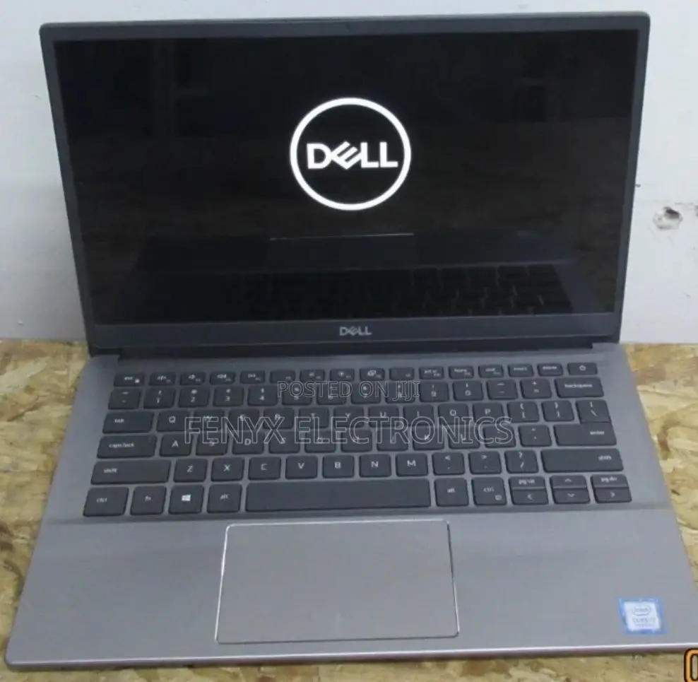 Laptop Dell Latitude 3301 8GB Intel Core i7 SSD 256GB