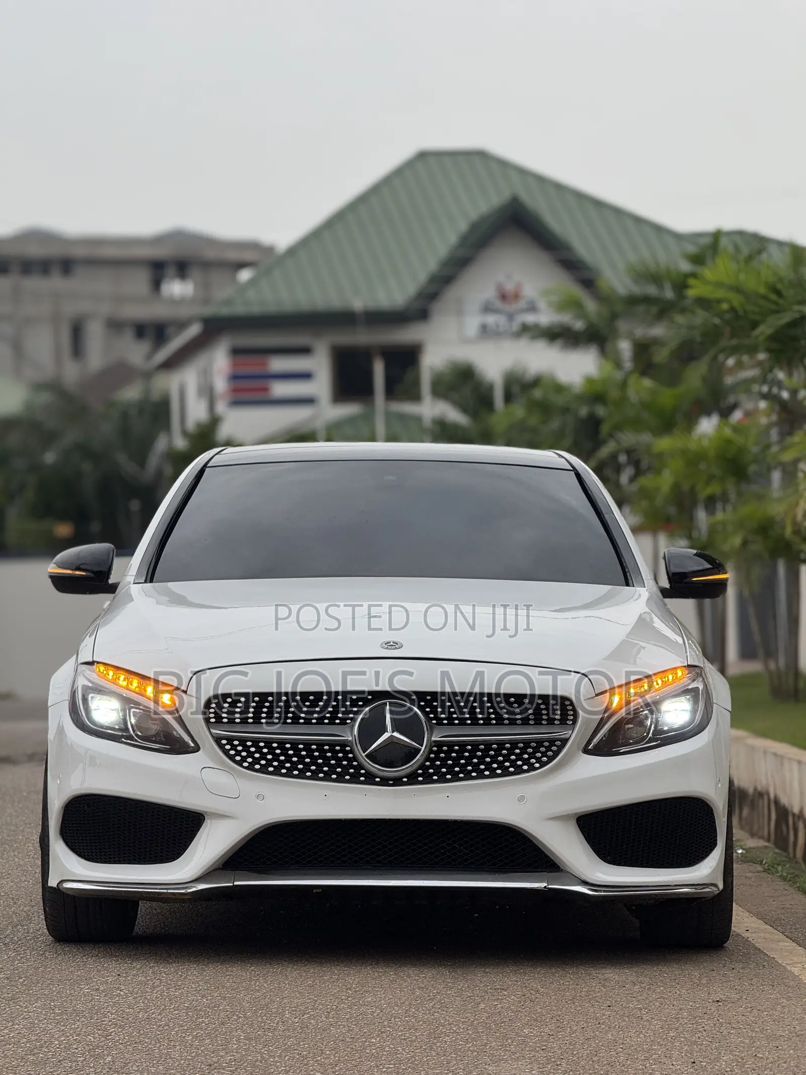 Mercedes-Benz C300 Sport 4Matic Sedan AWD (2.0L 4cyl 7A) 2017 White
