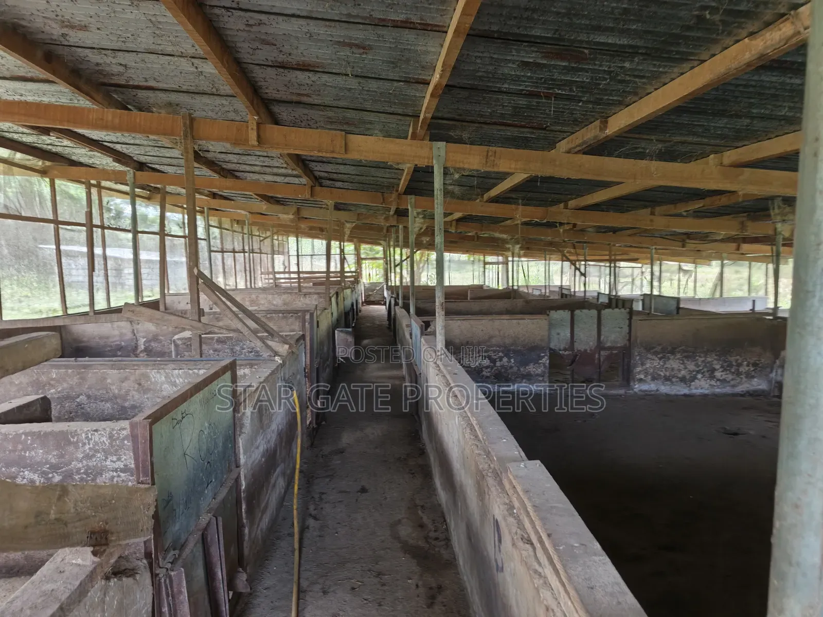 Poultry Farm Pig Farm for Sale ( 7 Acres Land)