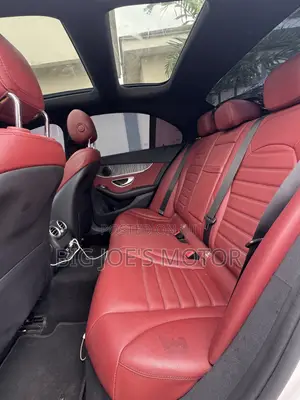 Mercedes-Benz C300 Sport 4Matic Sedan AWD (2.0L 4cyl 7A) 2017 White