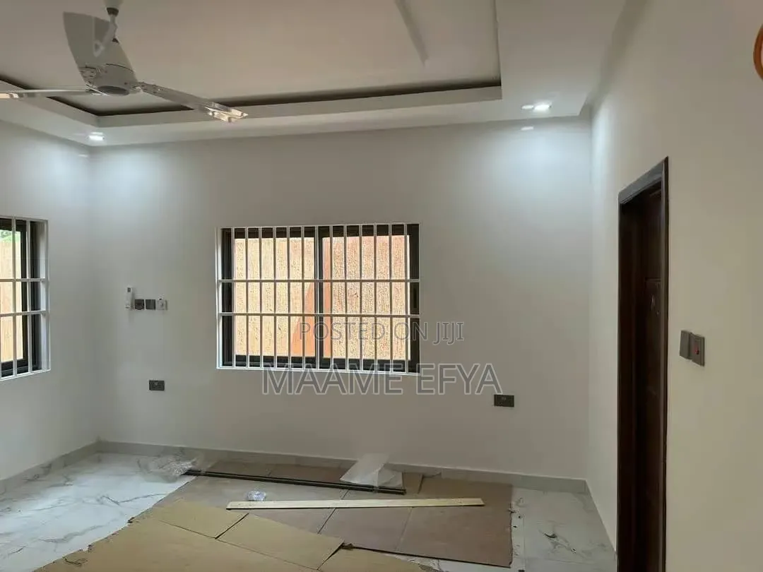 2bdrm House in Community 20, Accra Metropolitan for rent