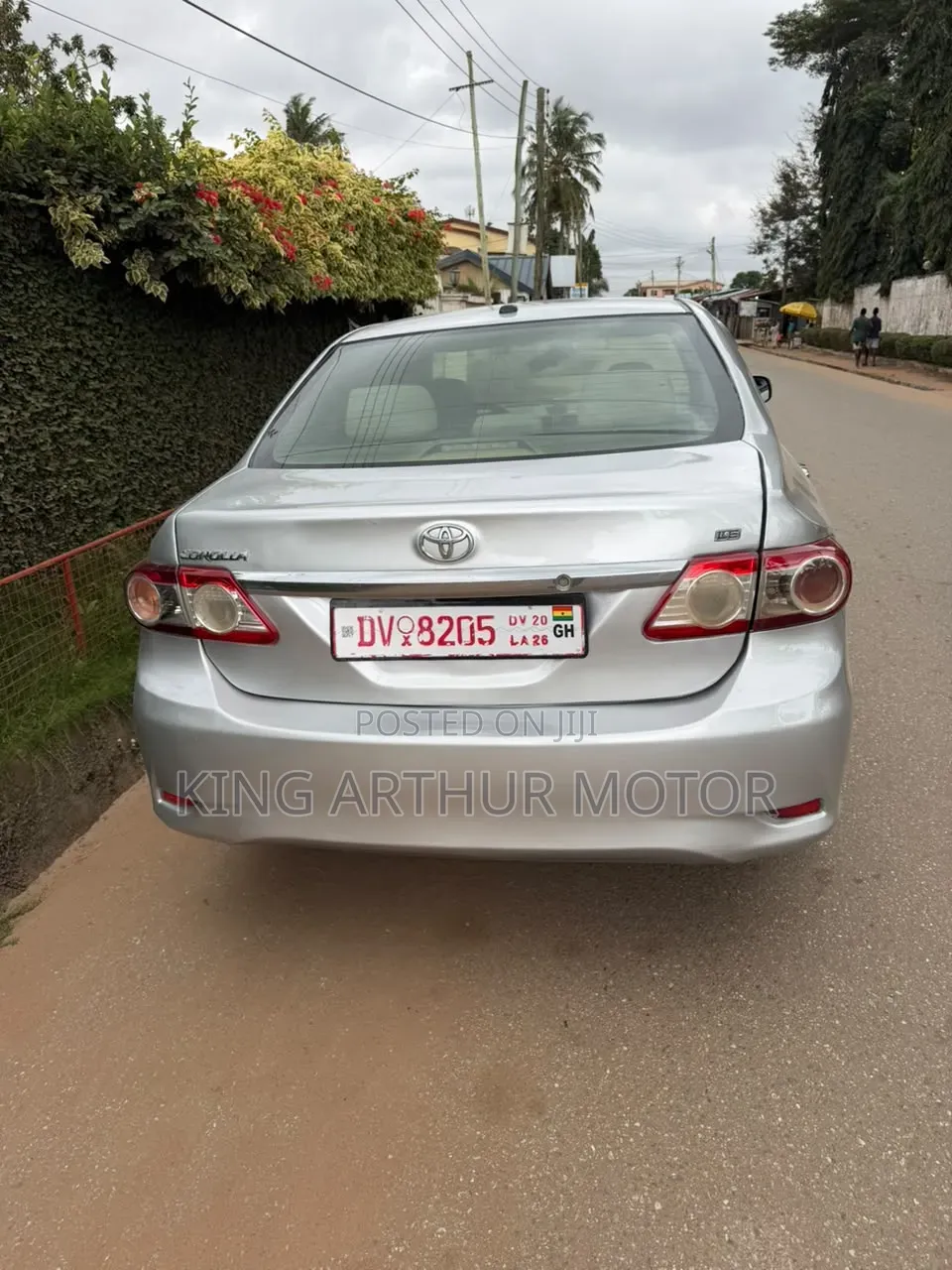 Toyota Corolla LE Special Edition 4dr Sedan (1.8L 4cyl 4A) 2013 Silver