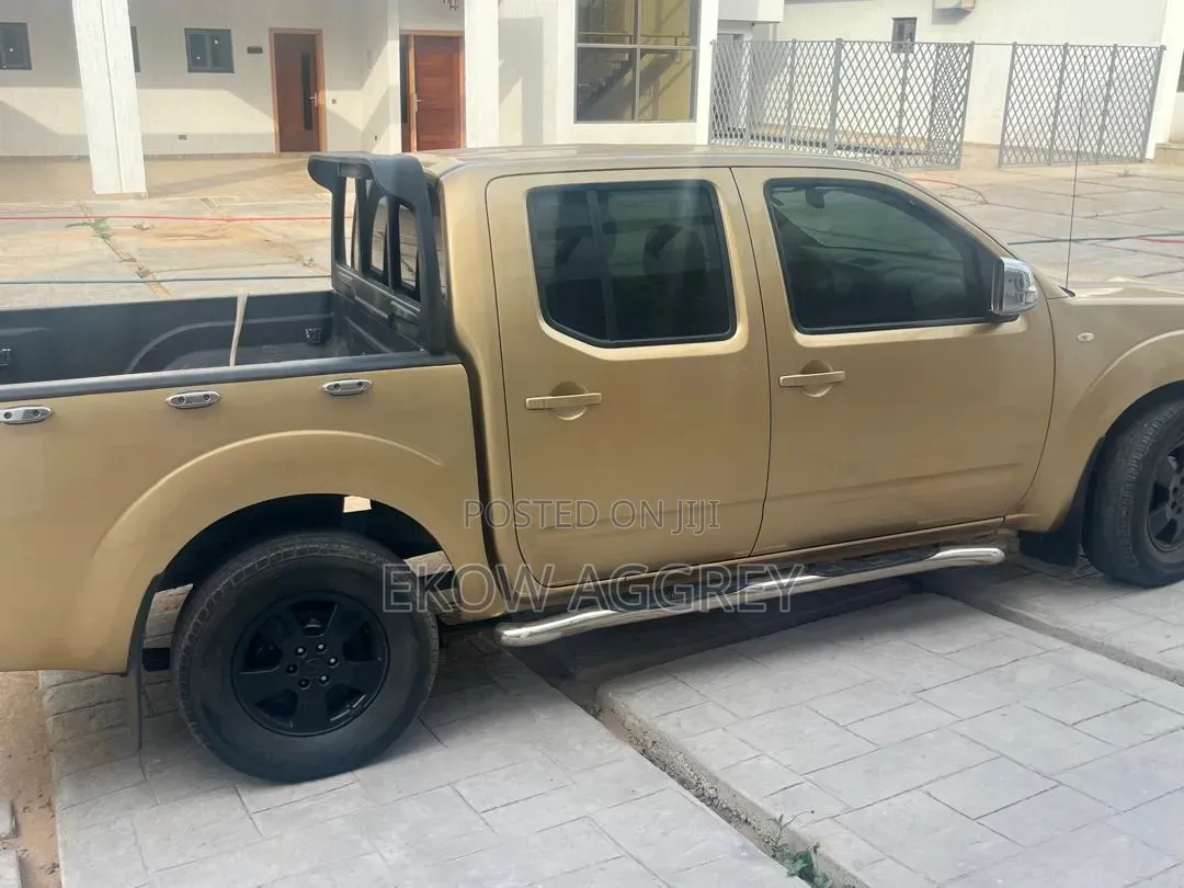 Nissan Navara 2016 Gold