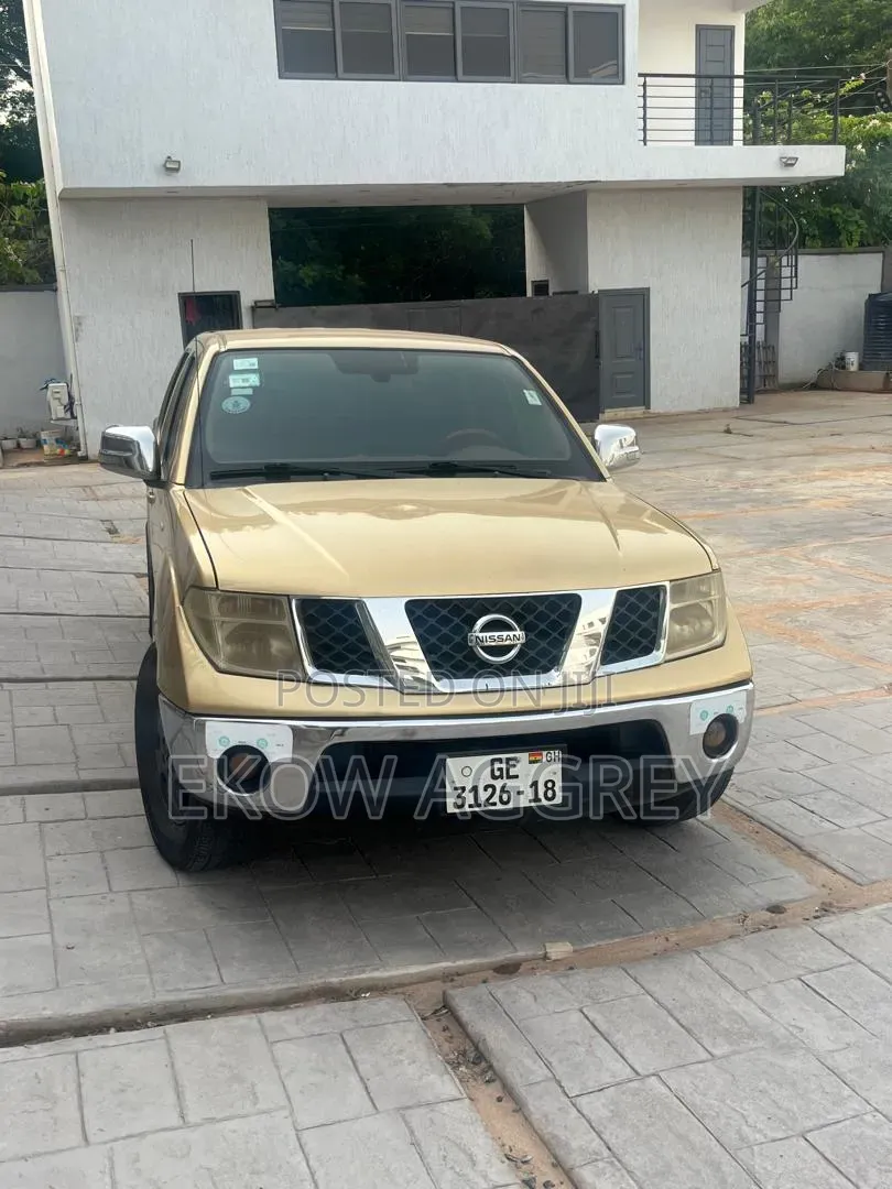 Nissan Navara 2016 Gold