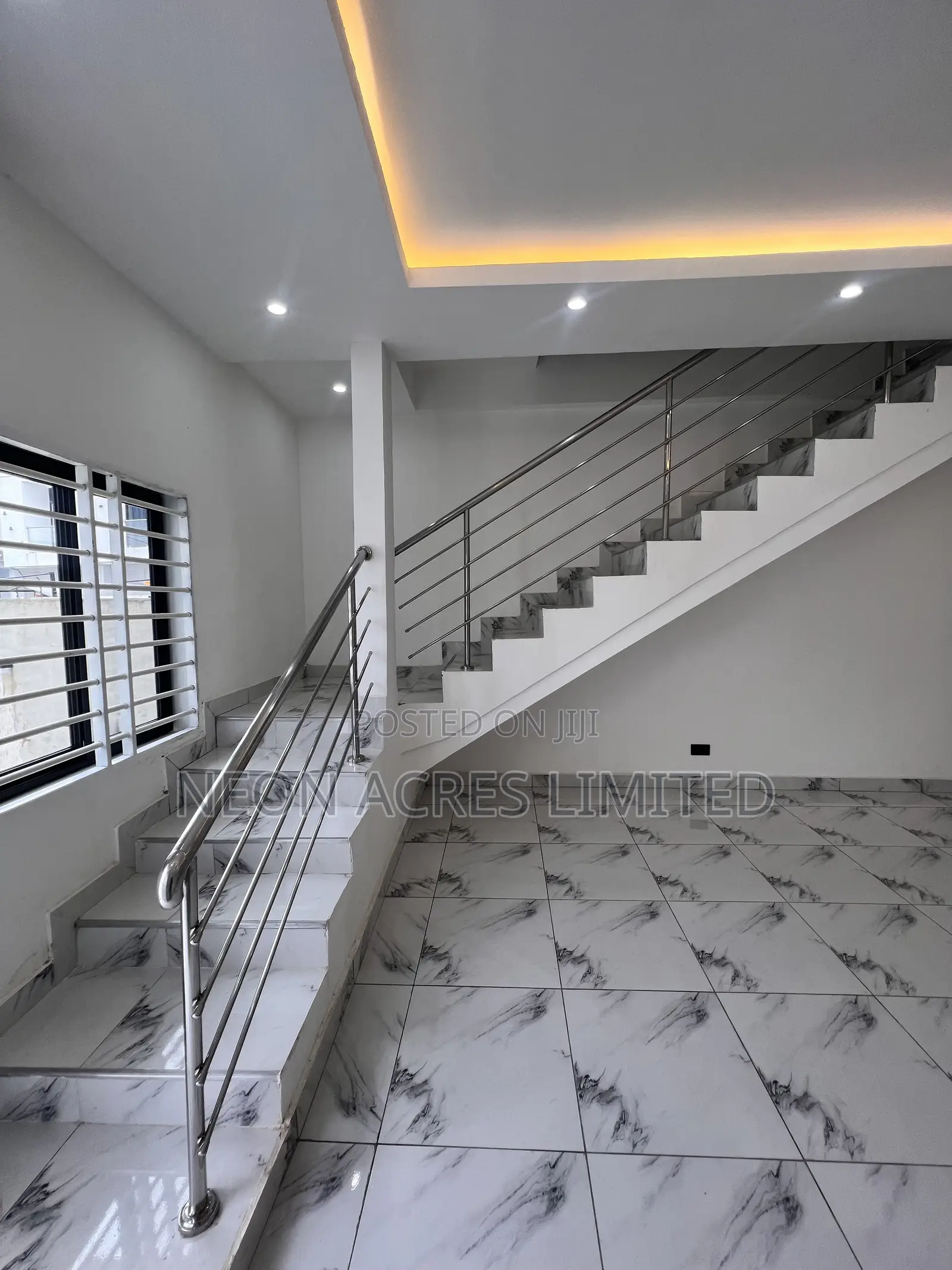 2bdrm House in Neon Boulevard, Nmai-Dzorn for sale