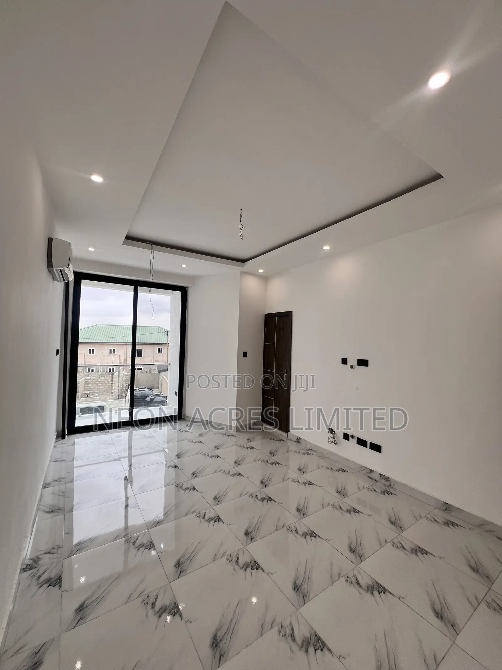 2bdrm House in Neon Boulevard, Nmai-Dzorn for sale