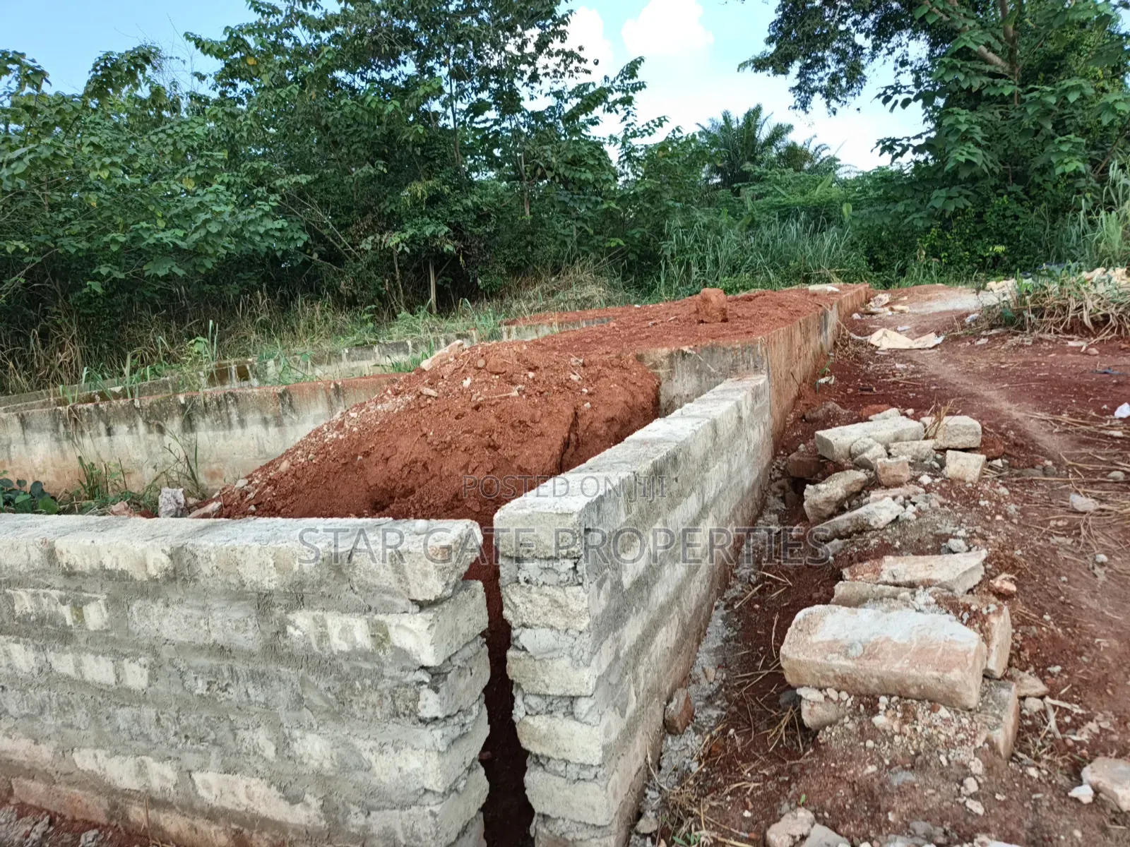 10 Plots for Sale at Barekese ( Near Agenda 111 Hospital)