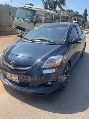 Toyota Yaris 2010 Blue