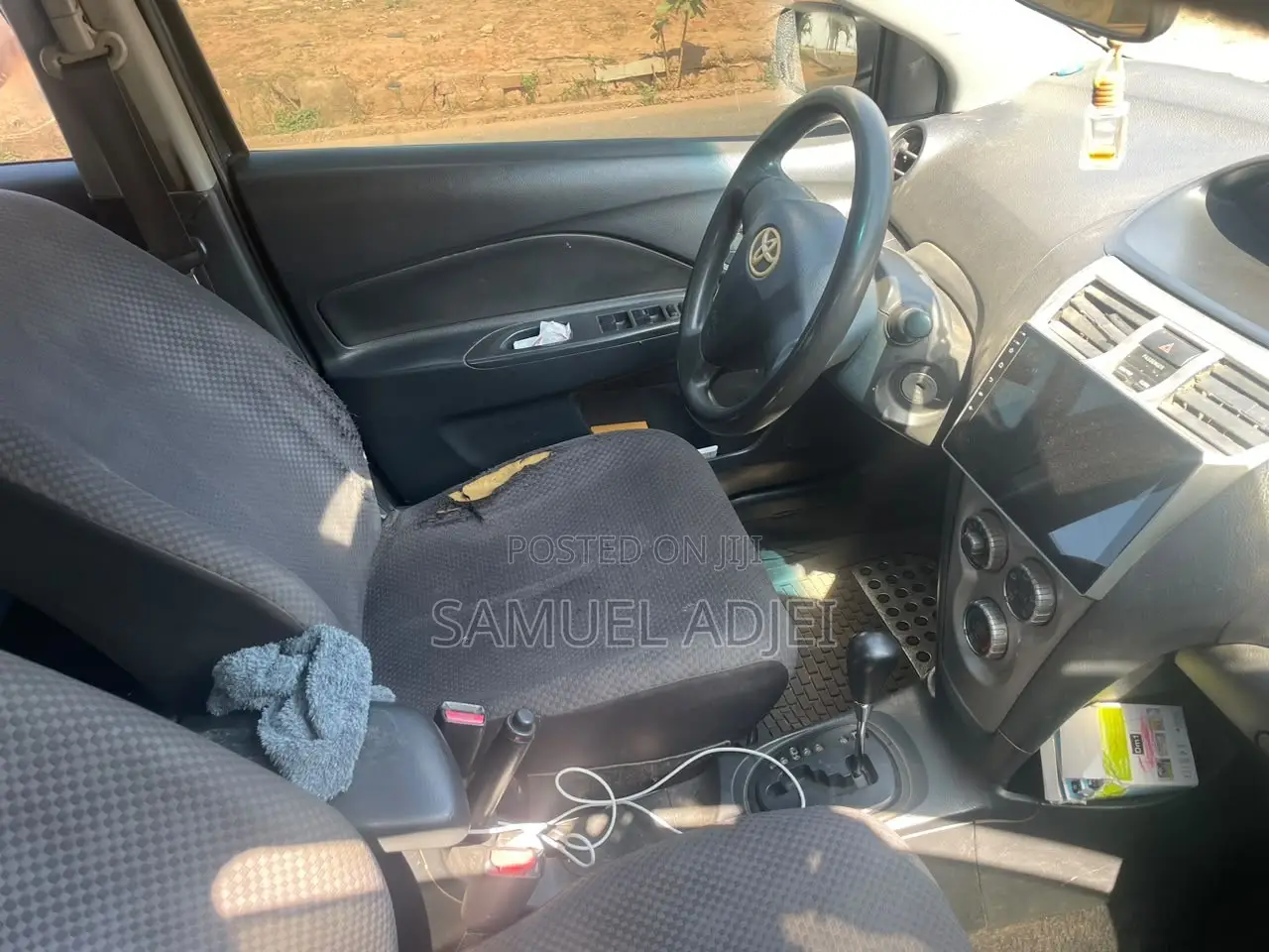 Toyota Yaris 2010 Blue
