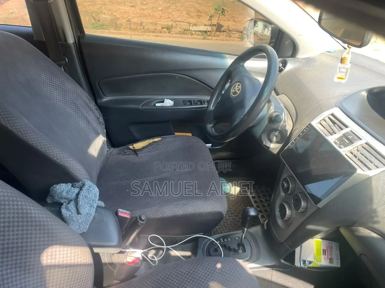 Toyota Yaris 2010 Blue