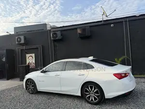 Chevrolet Malibu Premier 2018 White