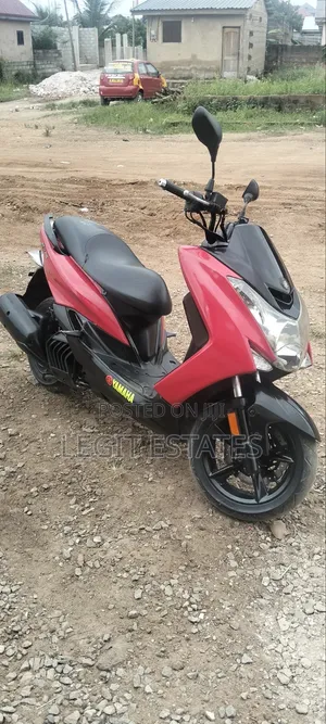 Yamaha 2019 Red