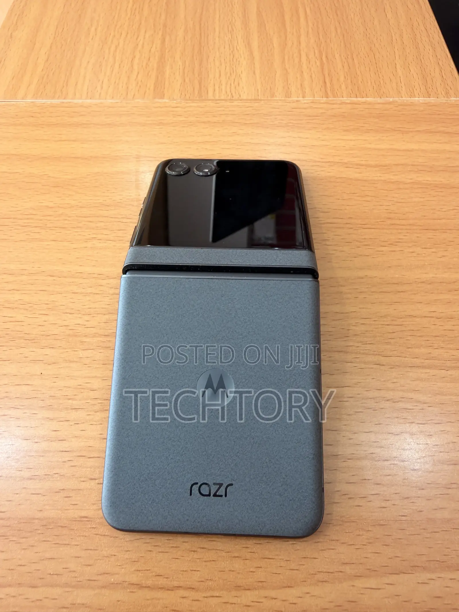 Motorola Razr 50 256 GB Gray