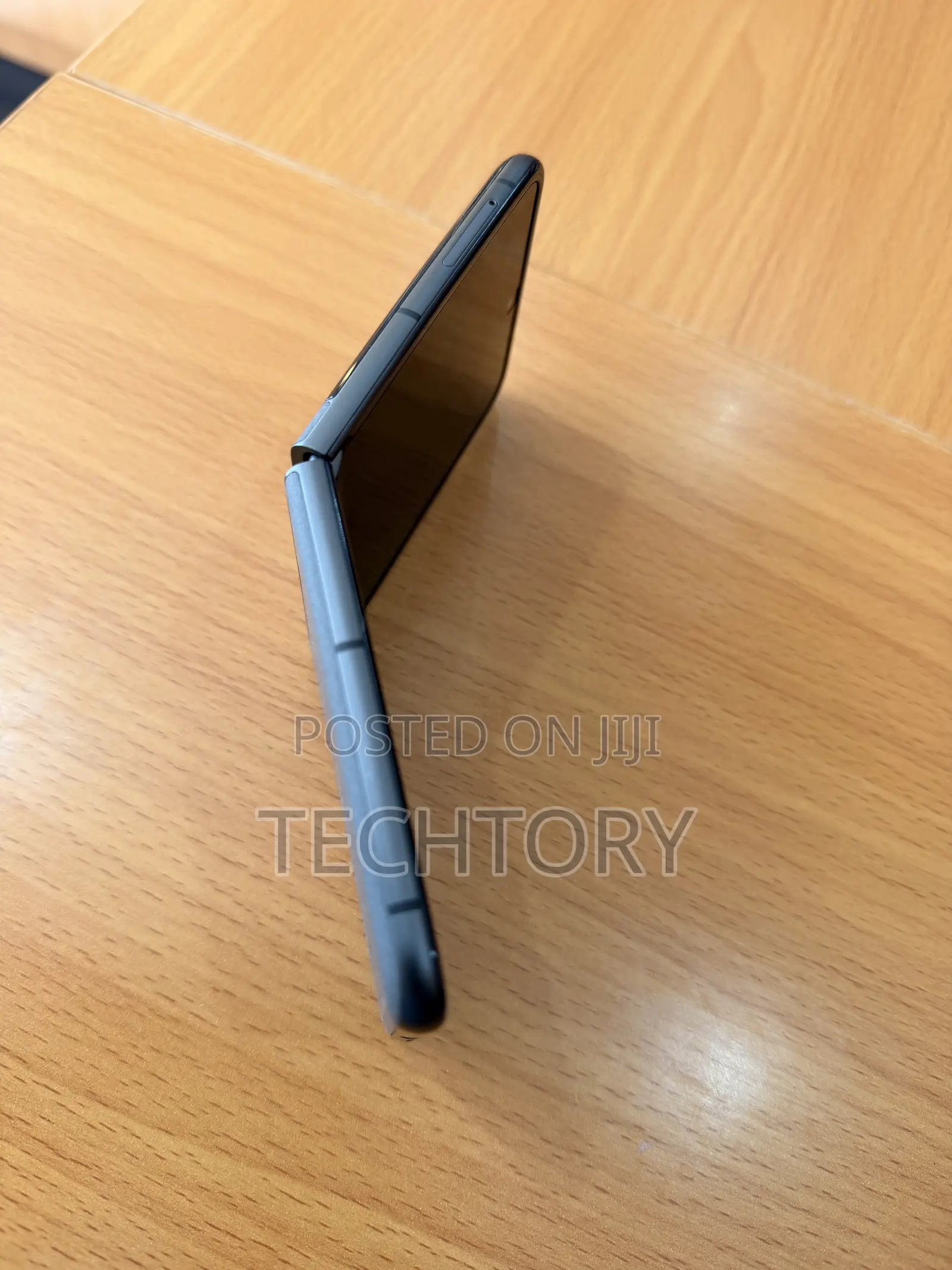 Motorola Razr 50 256 GB Gray