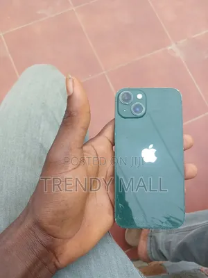 Apple iPhone 13 128 GB Green