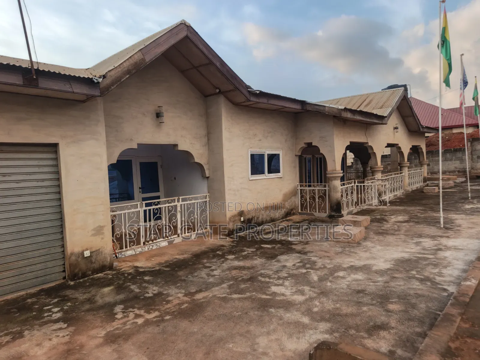 8bdrm House in Asuofia Kokoben., Kumasi Metropolitan for sale