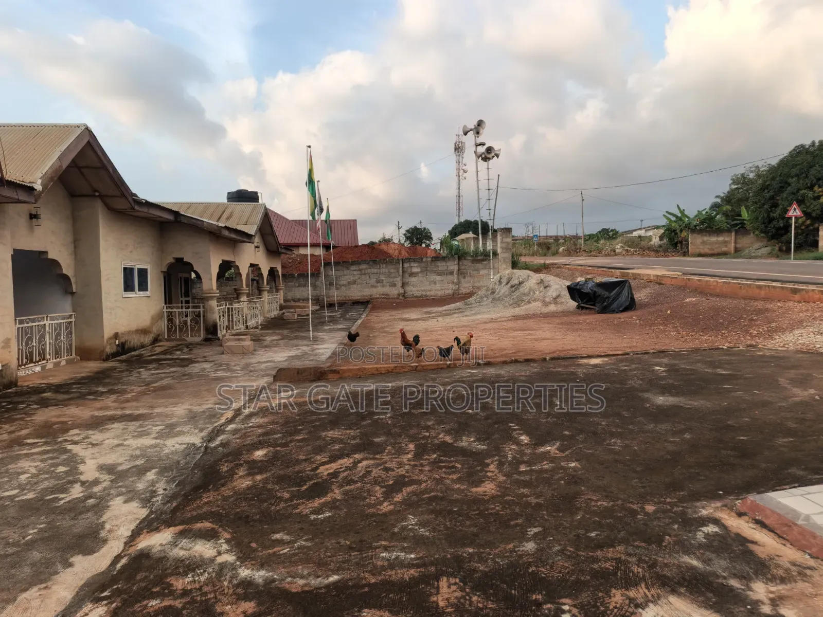 8bdrm House in Asuofia Kokoben., Kumasi Metropolitan for sale