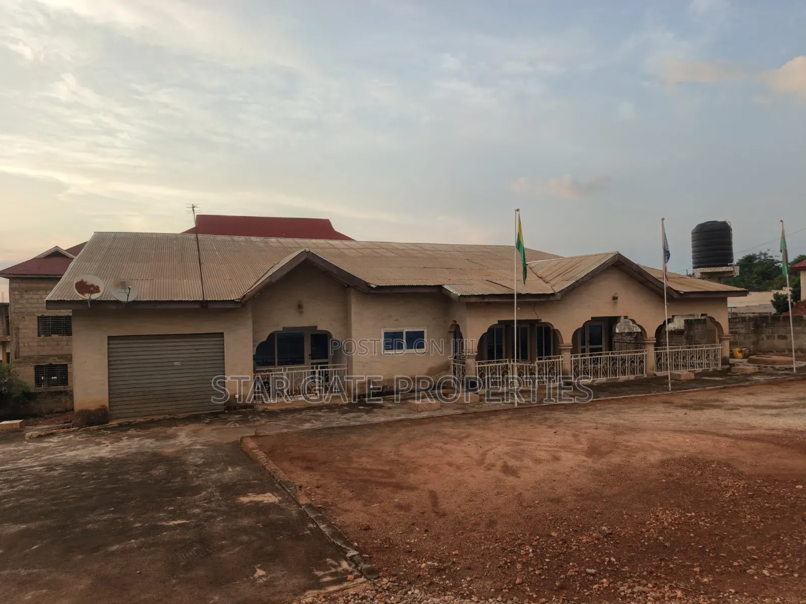 8bdrm House in Asuofia Kokoben., Kumasi Metropolitan for sale