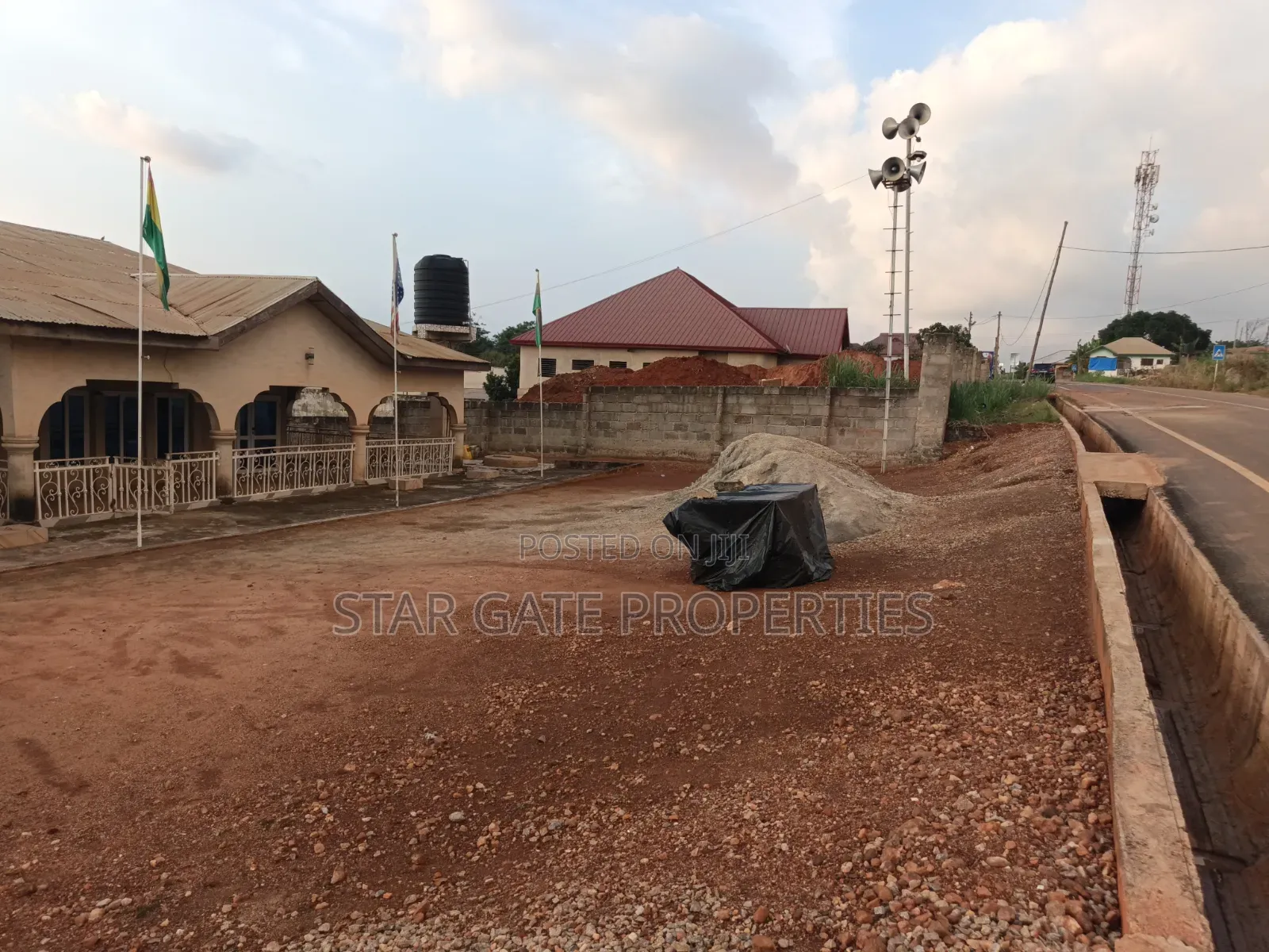 8bdrm House in Asuofia Kokoben., Kumasi Metropolitan for sale