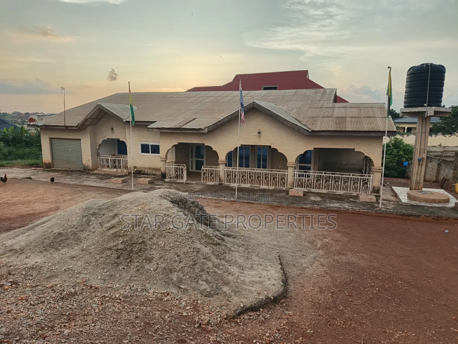 8bdrm House in Asuofia Kokoben., Kumasi Metropolitan for sale