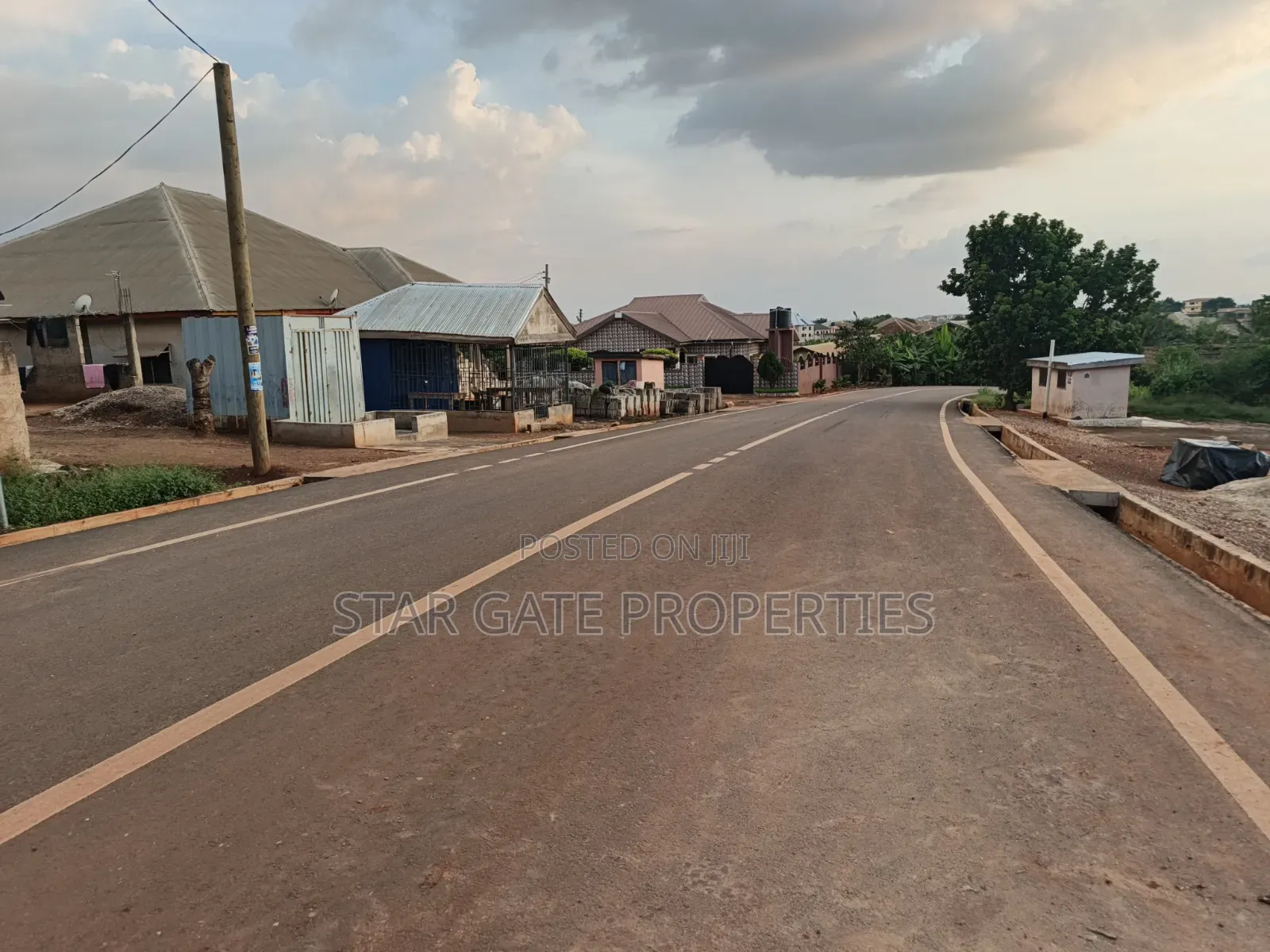 8bdrm House in Asuofia Kokoben., Kumasi Metropolitan for sale