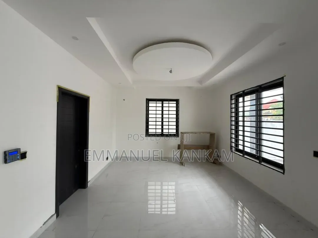 4bdrm House in Baatsona Total for sale