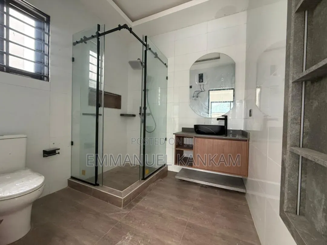 4bdrm House in Baatsona Total for sale