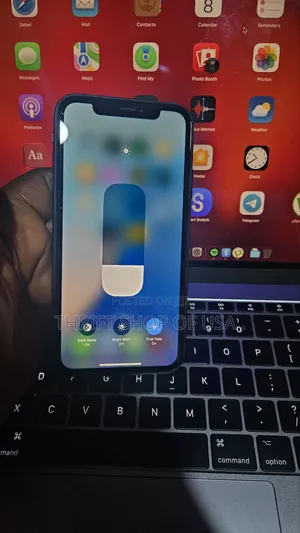 Apple iPhone XR 64 GB Black