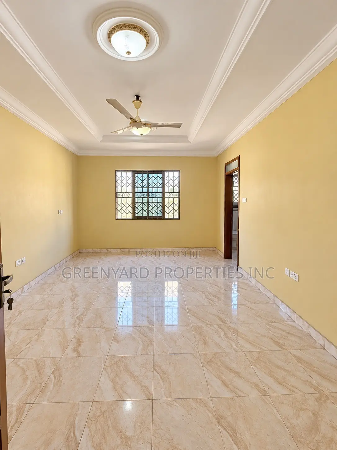 5bdrm House in American House, East Legon for rent